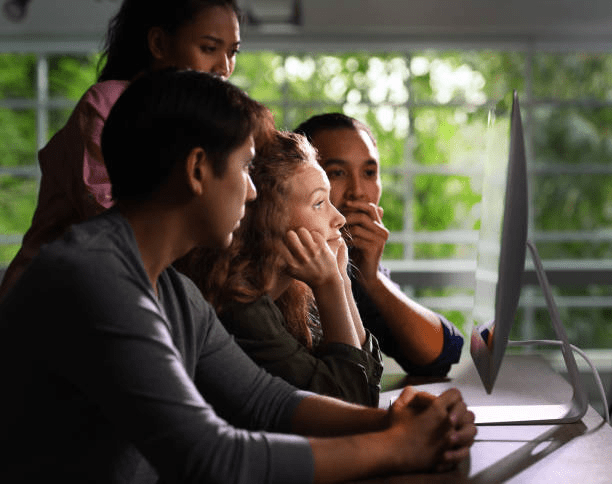 Maratona explosiva: 10 filmes de ação para assistir no Mercado Play este final de semana